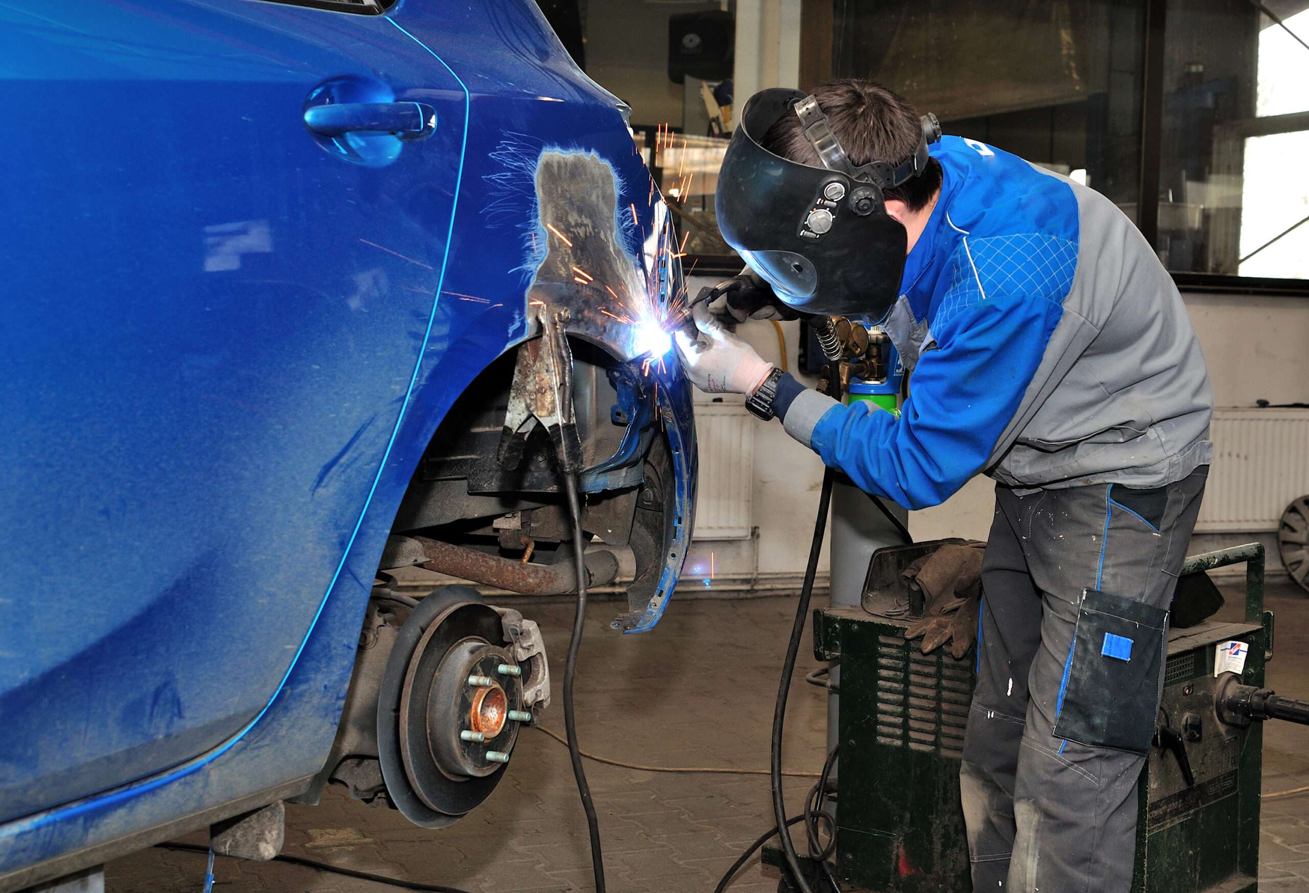 Finding the Best Car Body Shop Near Me