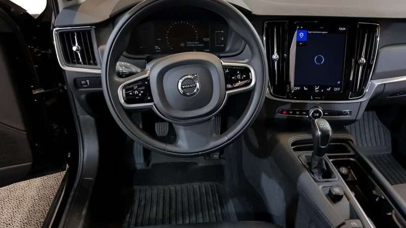 Does Volvo Still Make Manual Transmission Cars