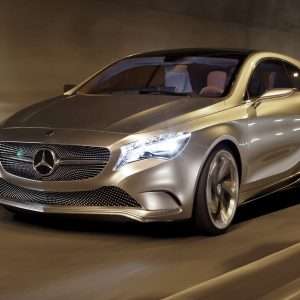 Mercedes-Benz and Renault: The Unlikely Engine Collaboration